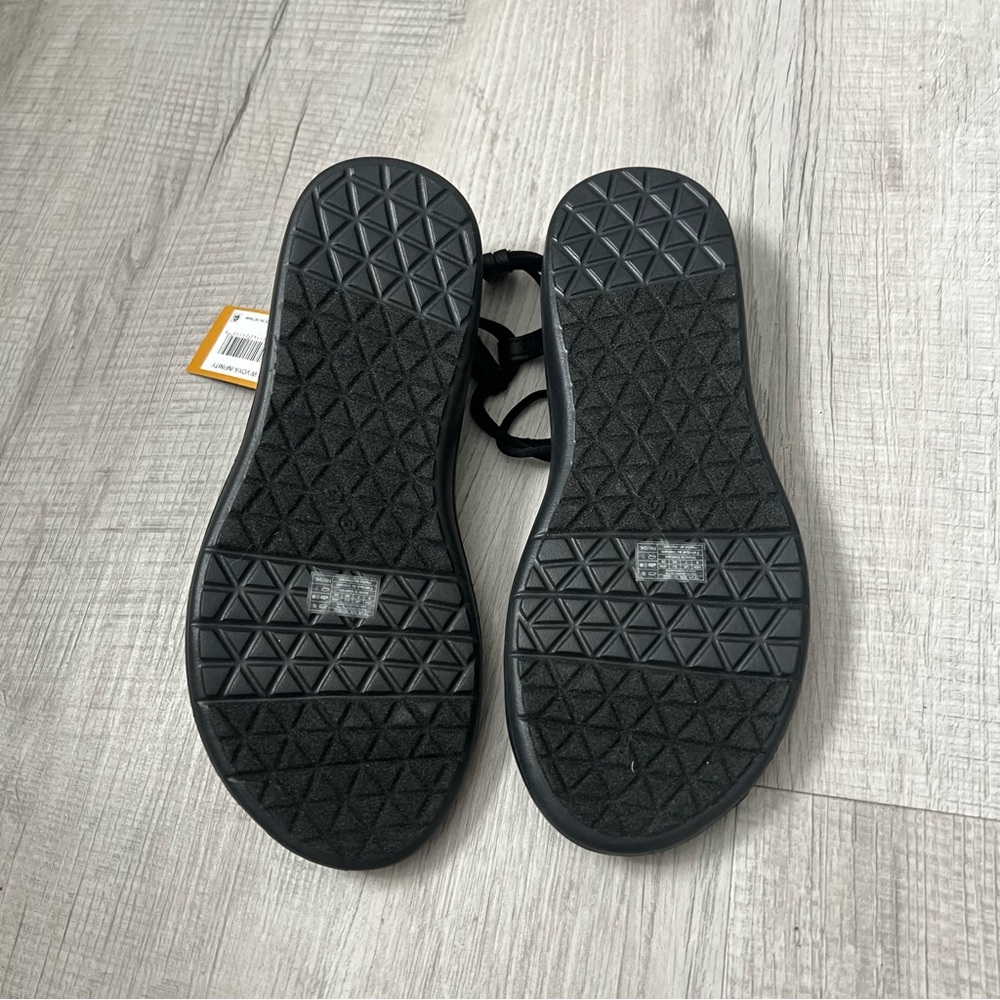 NEW TEVA Women's Voya Infinity Sandal Black Strappy Comfortable Size 9 - Picture 15 of 16